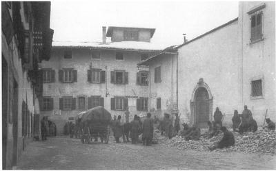 Prigionieri di guerra serbi a VillaL Prigionieri di guerra serbi a VillaL
