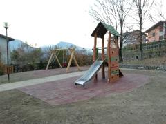 Scivolo con arrampicata al Parco San Rocco di Pedersano Scivolo con arrampicata al Parco San Rocco di Pedersano